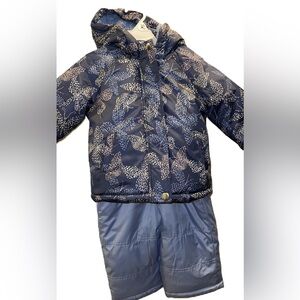 Oshkosh snow set Toddler 18M Purple W/butterflies on Parka Light Purple pants